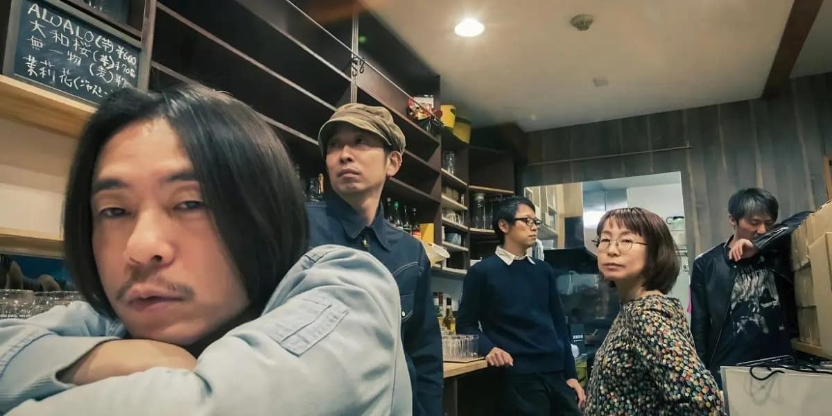 バンド「芥（あくた）」のメンバー写真